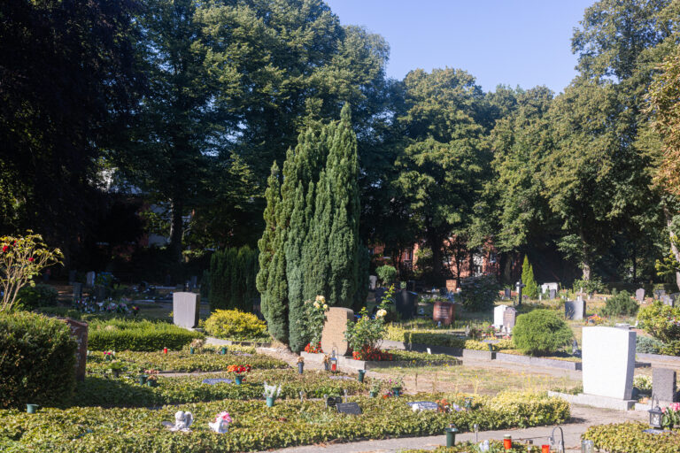 Quartier XV - Urnenwahlgräber in Staudenlage